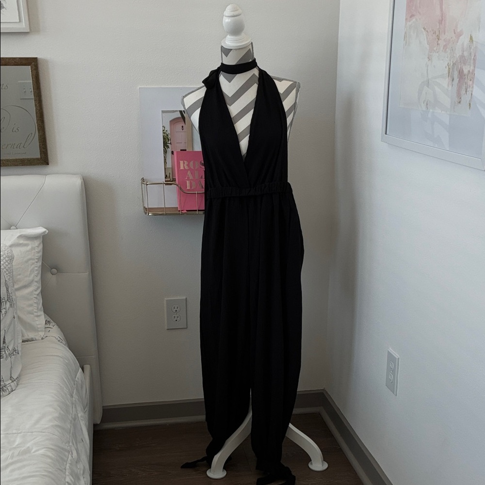 SHEIN Chic Black Strappy Jumpsuit